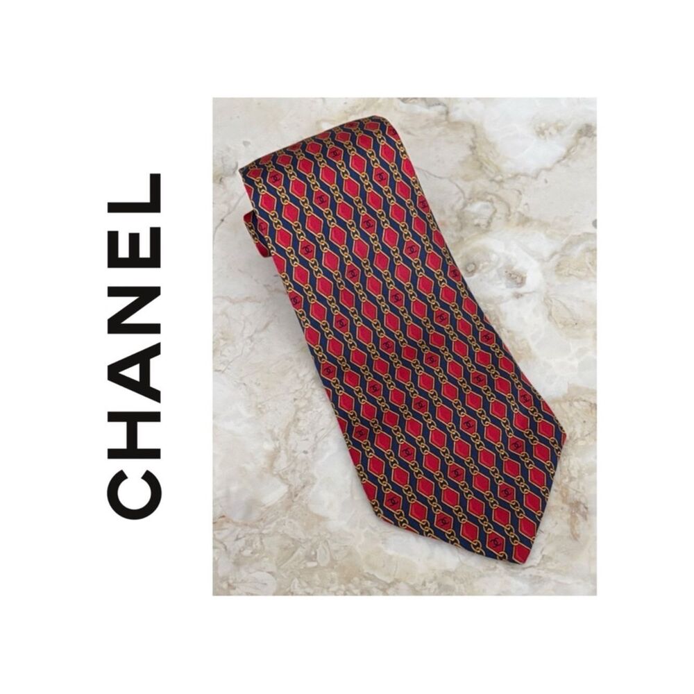 CHANEL CC Logo Chain Pattern 100% Silk Tie Red-Blue-Gold Power Tie Authentic